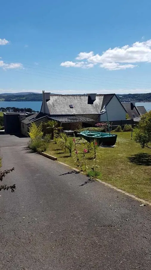 Menhir Villa Hopital-Camfrout Holiday home
