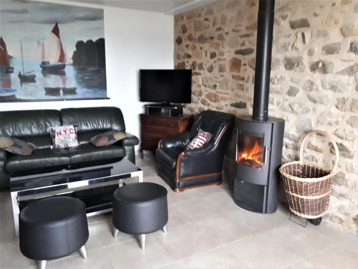 Menhir Villa Hopital-Camfrout Holiday home